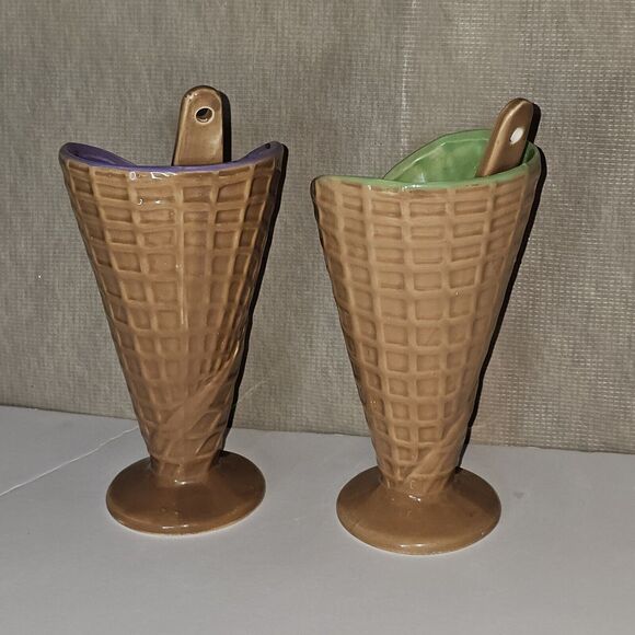 Waffle Cone Ice Cream Bowls with Spoons Pair Marked B&B Ceramic Fancy - Picture 2 of 8